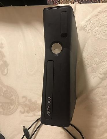 xbox one fat: QEYD-Pult yoxdur Xbox 360 oyun konsolu Xüsusiyyətlər: - Model: Xbox — 3