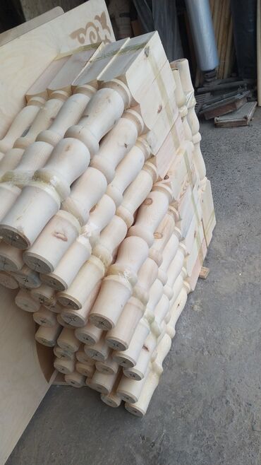 Национальные кыргызские столы: Продаю столы(ножки для столов) национальные,расклалные, принимаем — 8