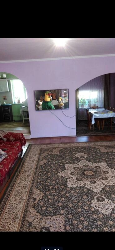 1 комнатную квартиру на долгий срок: 60 м², 4 комнаты, Парковка, Забор, огорожен