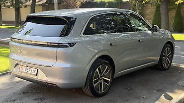xiaomi su7: Lixiang L6: 2024 г., 1.5 л, Автомат, Гибрид, Кроссовер — 4