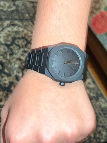 cins pencekler 2022: Yeni, Qol saatı, rəng - Qara