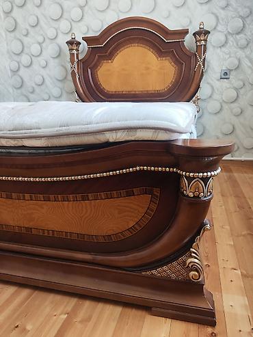 mebel alanlar: İşlənmiş, Təknəfərlik çarpayı, Bazasız, Matras ilə, Siyirməsiz, İtaliya — 4