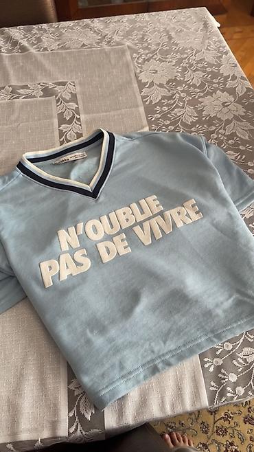 Bershka qadın köynəyi ‼️𝐀𝐥𝐢𝐧𝐢𝐛 𝟔𝟎 𝐦𝐚𝐧𝐚𝐭𝐚‼️ 𝐁𝐢𝐫𝐝𝐞𝐟𝐞𝐦 𝐠𝐞𝐲𝐧𝐢𝐥𝐢𝐛,𝐧𝐞𝐜𝐞