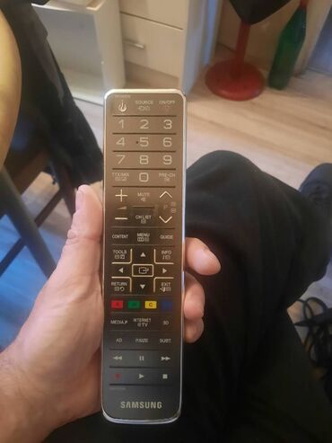 Aksesoari za TV i video: Daljinski za LCD Samsung tv, televizor.
Ispravan — 9