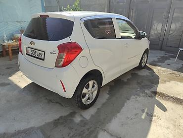 bud e9: Chevrolet Spark: 2016 г., 1 л, Автомат, Бензин, Хэтчбэк — 2