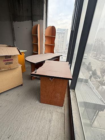 Другая мебель: Продается мебель б/у в разного назначения, тумбочки, ресепшены, столы — 5