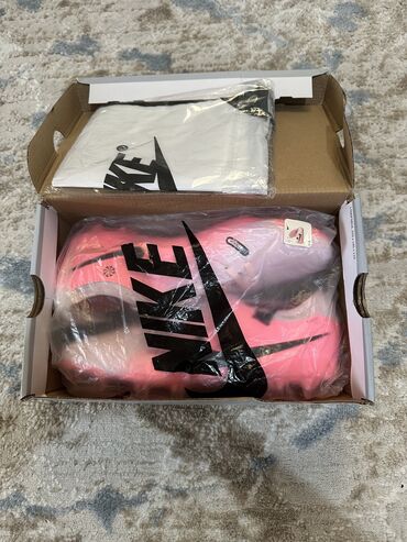 найк магиста сороконожки: Продаж срочно,Nike tiempo pink,43-44 размер не ношенные абсолютно