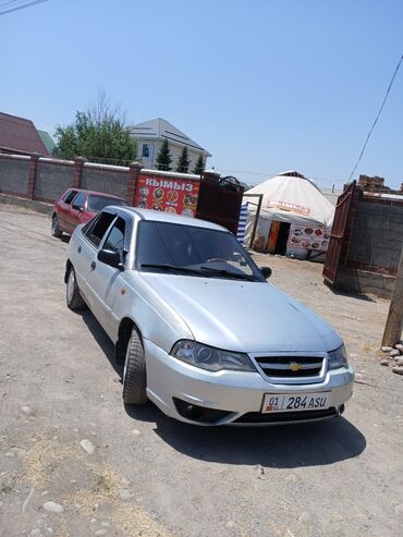 срочно продать машину: Daewoo Nexia: 2012 г., 1.6 л, Механика, Бензин, Седан