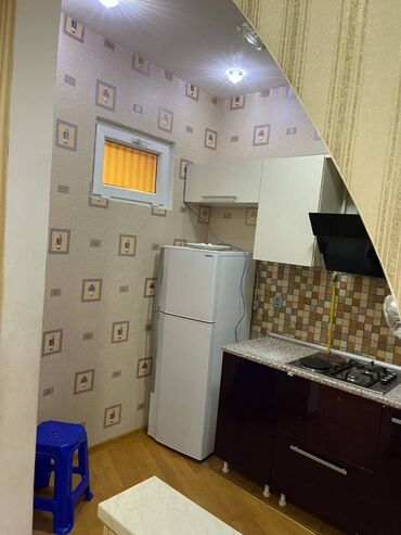 Uzunmüddətli kirayə mənzillər: Nizami rayonu E. Süleymanov küçəsində 18 mərtəbəli binanın, 10-cu — 3