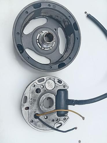 methyl 3: Komplet crno  paljenje 6v 17w  ispravno 3000 din Sve komplet sa  — 10