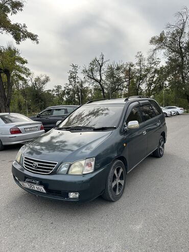 сиденья на эстиму: Toyota Gaia: 2001 г., 2 л, Автомат, Бензин, Минивэн