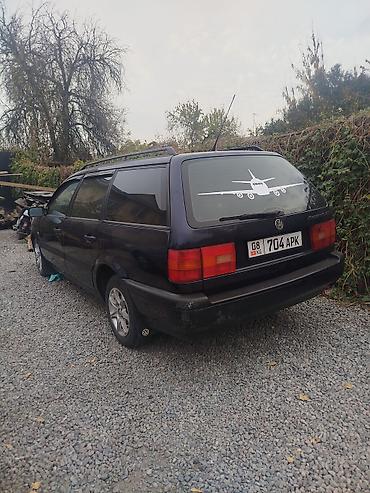 Volkswagen Passat Variant: 1993 г., 1.8 л, Механика, Универсал at lalafo.kg Volkswagen Passat Variant: 1993 г., 1.8 л, Механика, Универсал