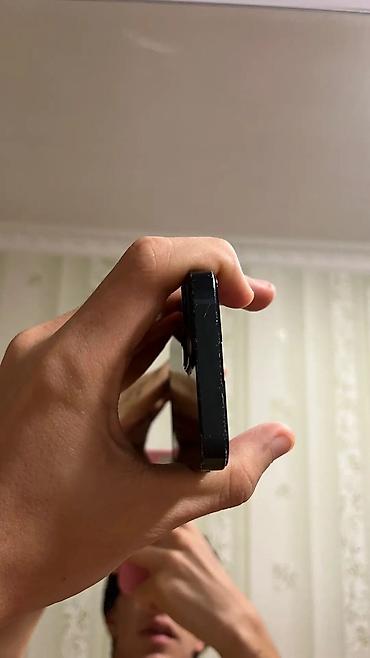 iphone 11 telefon: IPhone 13 mini, 256 GB, Midnight, Simsiz şarj, Face ID — 4