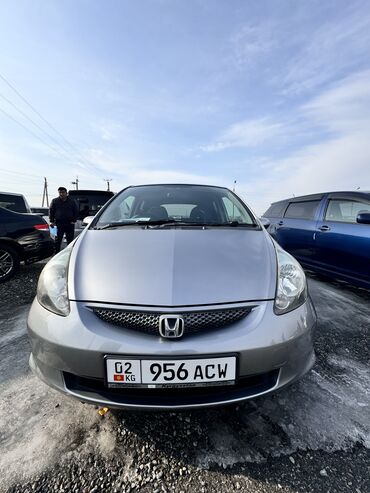 Honda: Honda Fit: 2005 г., 1.3 л, Автомат, Бензин, Хэтчбэк