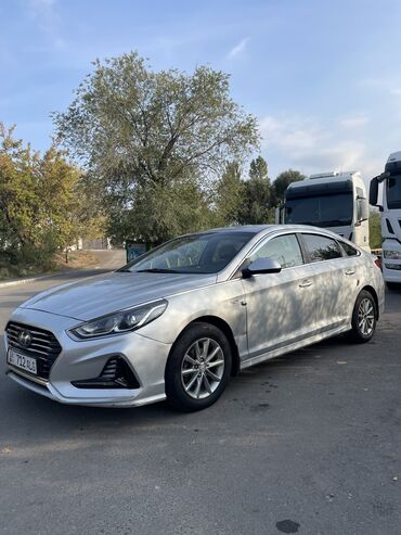 купить зимние шины бу: Hyundai Sonata: 2018 г., 2 л, Автомат, Газ, Седан