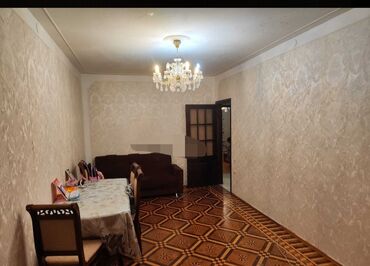 Uzunmüddətli kirayə mənzillər: Yeni günəşli Ballı marketin arxasında 13-cü binada 3 otaq 90 kv — 10