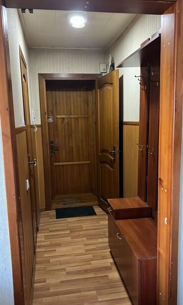 снять квартира в бишкеке: 2 комнаты, 43 м², Хрущевка, 4 этаж