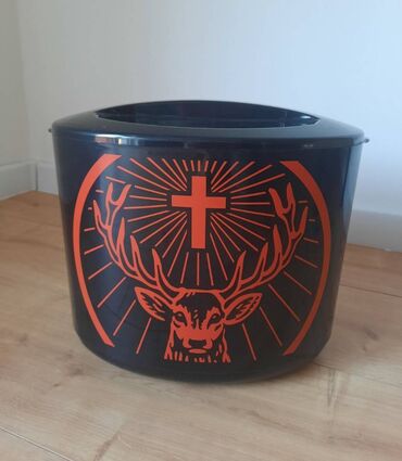 jastuci za klupe po meri: JagerMaister KIBLA Solidno ocuvana,sa sitnim tragovima koriscenja