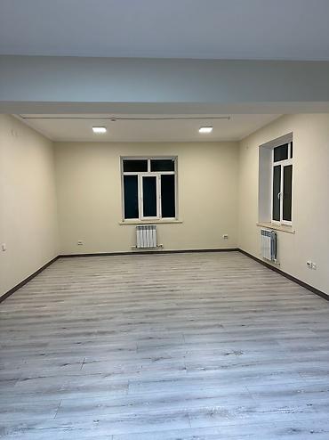 коенкозова 75: Аренда офисов, 72 м², В бизнес центре, 1 линия — 2