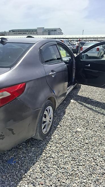 sprinter 4 4: Kia Rio: 2013 г., 1.6 л, Автомат, Бензин, Седан — 4