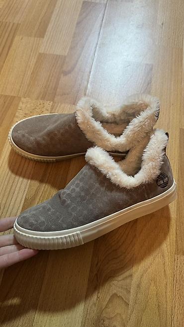 Теплые женские слипоны Timberland с меховой отделкой. - Модель без