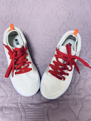 nike pegasus: Кроссовки, 36, Nike, Новый, цвет - Бежевый, Самовывоз