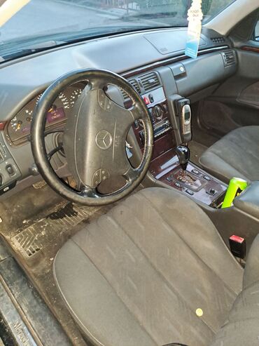 Mercedes-Benz: Mercedes-Benz E-Class: 2 l | 2002 г. Limuzina — 5