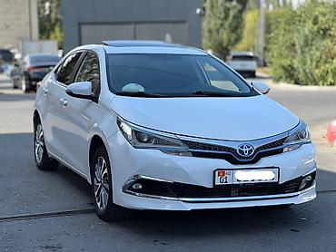 saf: Toyota Corolla: 2019 г., 1.8 л, Вариатор, Гибрид, Седан — 2