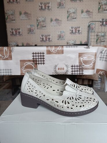 турецкая обувь из натуральной кожи: Туфли 36, цвет - Белый