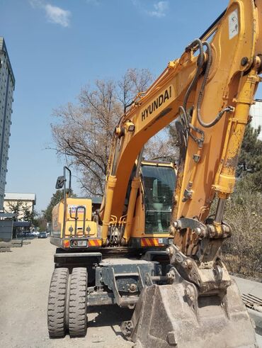 экскаватор погрузчик jcb: Экскаватор 140