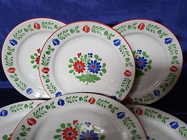 Ostali antikviteti: Tanjiri 1 madarski Alfrodi porcelan 1968 do 1987god. Tanjiri — 6