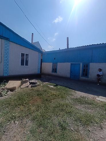 Продажа коттеджей и домов: Продается дом в городе Кара балта по улице Луговая не далеко от at lalafo.kg — 9 Продажа коттеджей и домов: Продается дом в городе Кара балта по улице Луговая не далеко от — 9