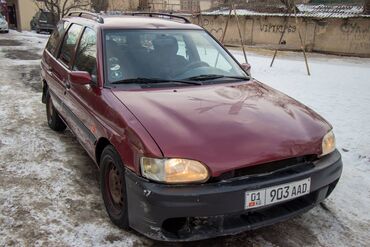 Ford: Ford Escort: 1998 г., 1.8 л, Механика, Бензин, Универсал