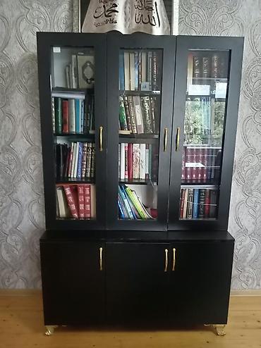 dolab isləmis: Kitab refi 100 manat.Unvan Mestaga.SH — 1