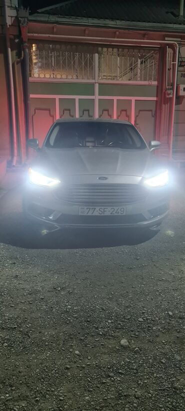 Ford: Ford Fusion: 1.5 l | 2018 il 303000 km Sedan — 3