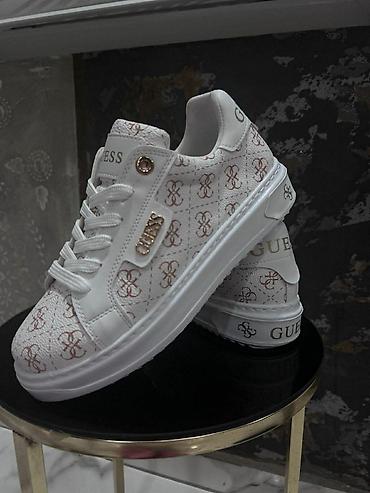 Patike: ⚜🌸🤍 𝐍𝐎𝐕𝐀 𝐊𝐎𝐋𝐄𝐊𝐂𝐈𝐉𝐀 🤍🌸⚜ 𝐁𝐫𝐨𝐣𝐞𝐯𝐢: 36 - 40 𝑪𝒆𝒏𝒂: torbice 3200 din — 2