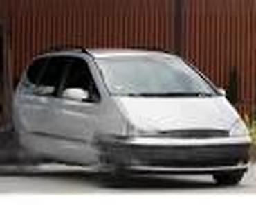 Transport: STOP LAMPE ZA FORD C-MAX, FIESTA, FOCUS . OD 2000. DO 2020. GOD. | — 3