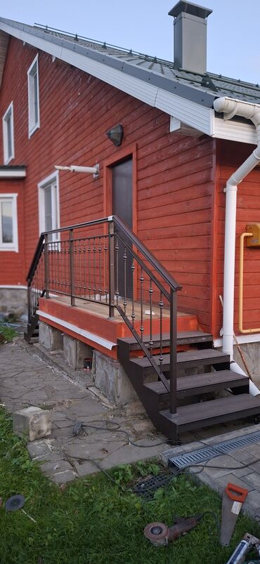 Деревянные лестницы: Деревянная лестница Для дома, Гарантия, Вид дерева: Сосна, Стиль: Классический — 19