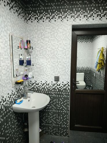 Köhnə tikili: Salam Maştaga savalanda tam centerde yola yaxin olan tacli ev — 7