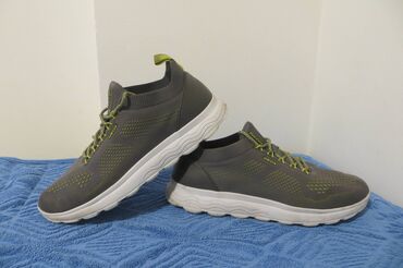 patike niš: Trainers, Geox, size - 44