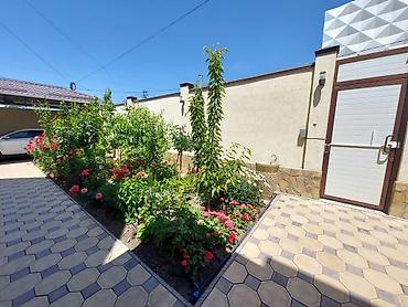 Продажа коттеджей и домов: Продается двухэтажный загородный дом с ухоженным двором и ландшафтным — 15