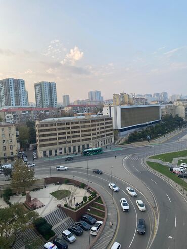 Mağazalar: Yasamal rayonu Dovlet Statistika Komitesinin yani bina prospektin — 13