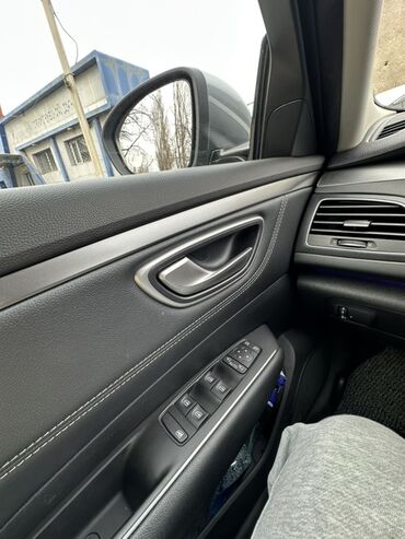 Renault: Renault SM6: 2022 г., Бензин, Седан — 26