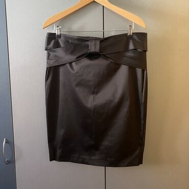 neobične suknje: M (EU 38), Midi, color - Black