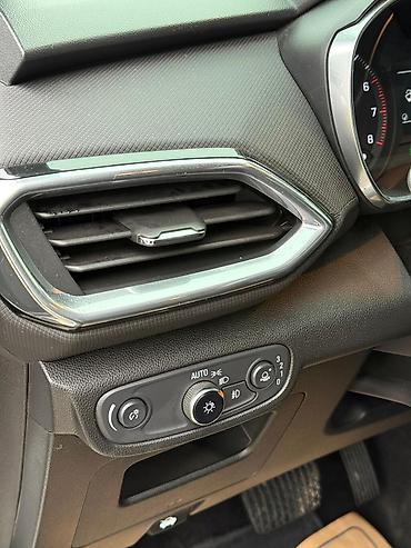 Chevrolet: Chevrolet Trailblazer: 2021 г., 1.5 л, Автомат, Бензин, Кроссовер — 15