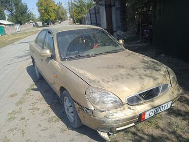 Daewoo: Daewoo Nubira: 1999 г., 1.5 л, Механика, Бензин, Седан