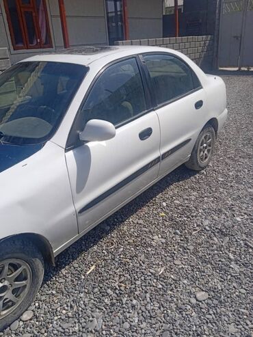 машына приора: Daewoo Lanos: 1997 г., 1.5 л, Механика, Бензин, Седан