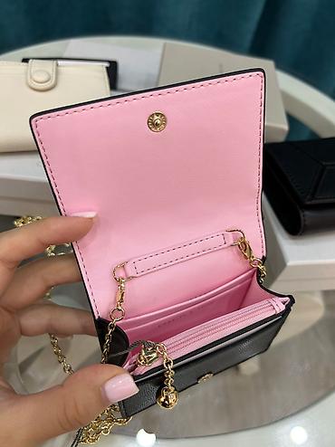 Другие сумки: Мини-сумочка Charles&Keith
Оригинал 🇺🇸 — 7