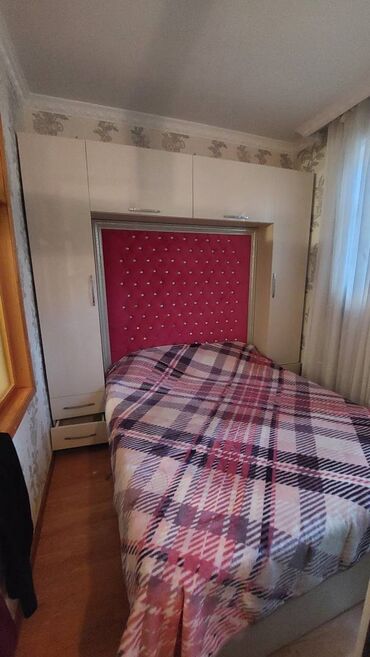 Кровати: Б/у, Двуспальная кровать, С подъемным механизмом, С матрасом, С выдвижными ящиками, Азербайджан