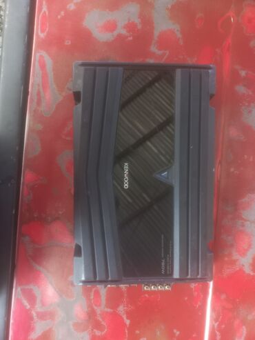 Səs gücləndiriciləri: Kenwood avtomobil gücləndiricisi avtomobildə səs sistemini